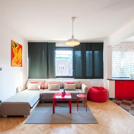 New Design Apartment By Gozsdu Court Boedapest Buitenkant foto