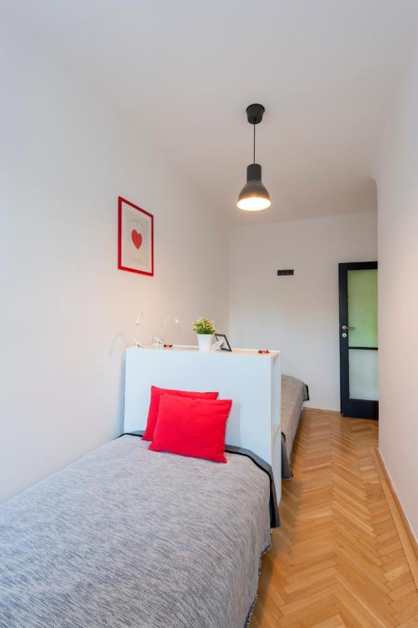 New Design Apartment By Gozsdu Court Boedapest Buitenkant foto