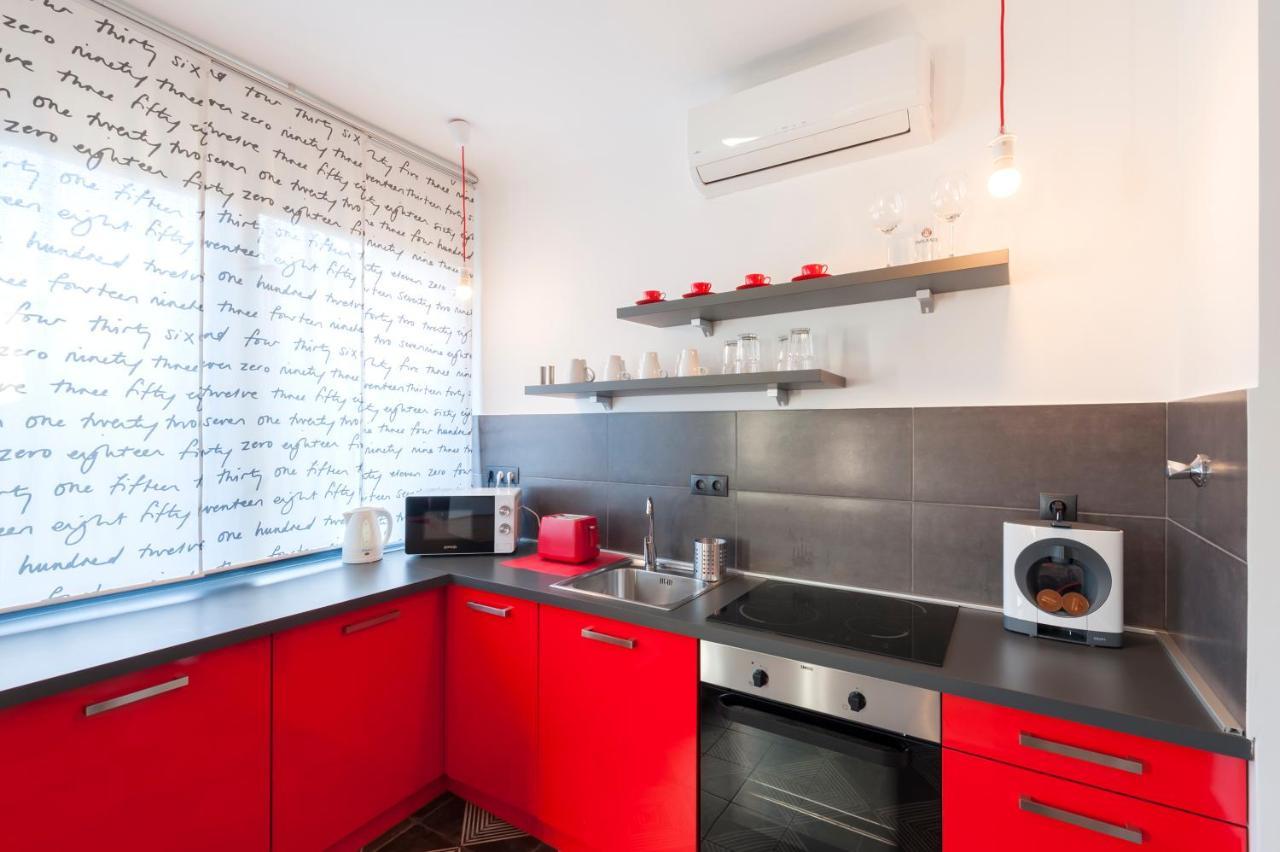 New Design Apartment By Gozsdu Court Boedapest Buitenkant foto