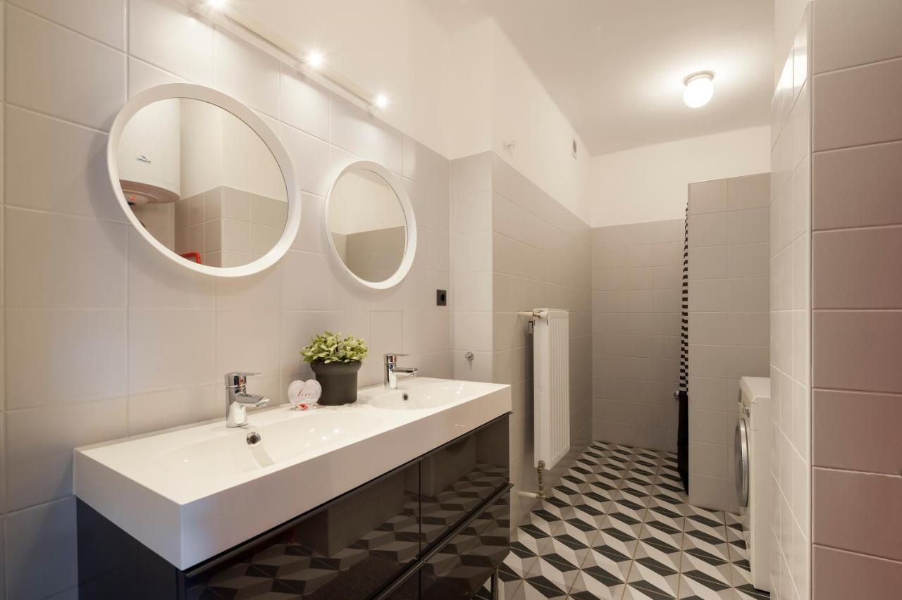 New Design Apartment By Gozsdu Court Boedapest Buitenkant foto