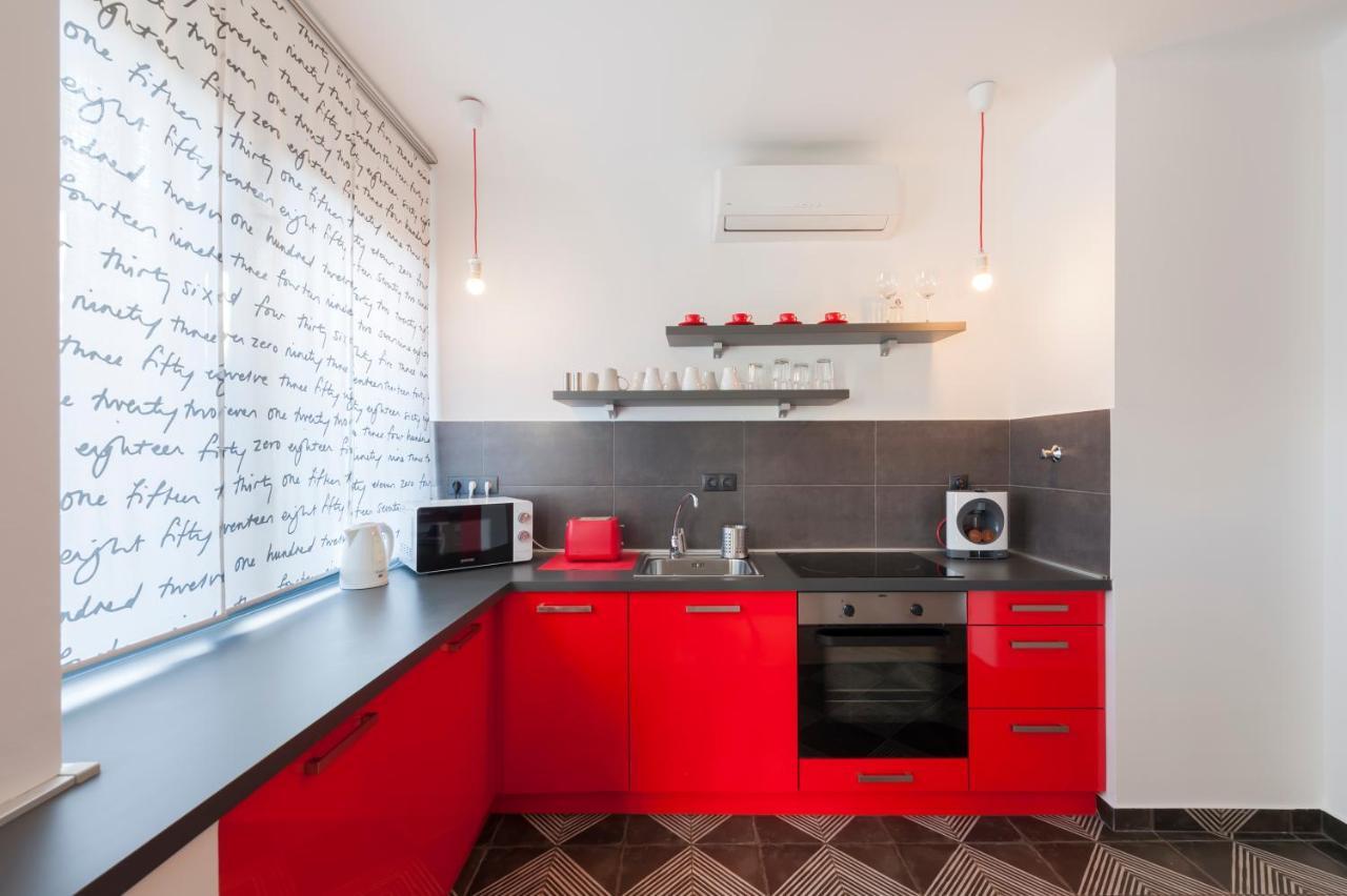 New Design Apartment By Gozsdu Court Boedapest Buitenkant foto